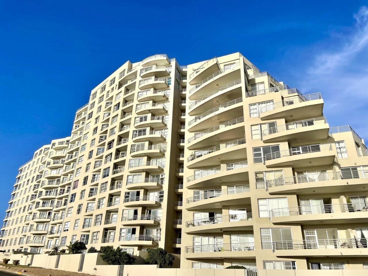 Apartment Ugly Duckling Blouberg
