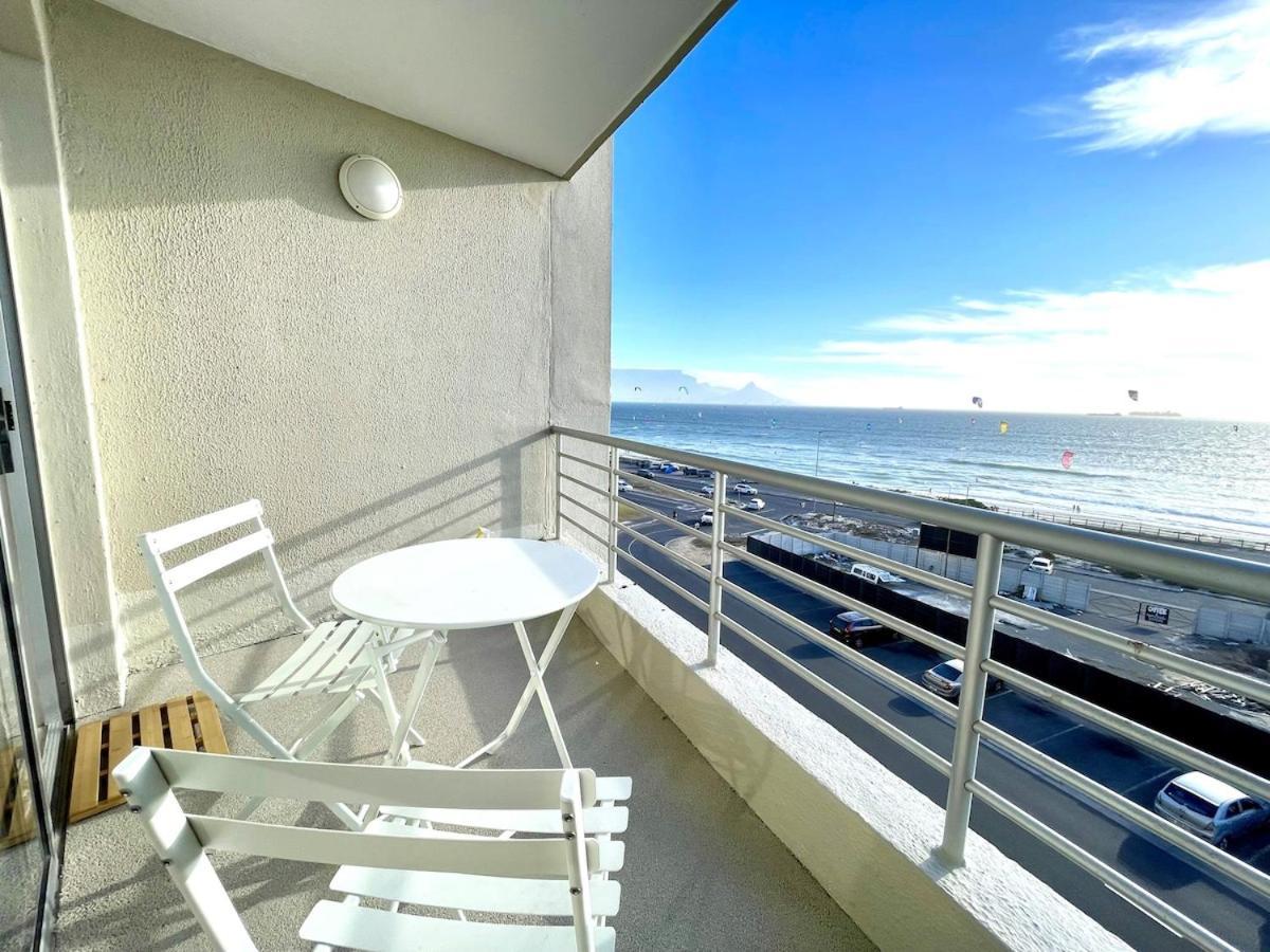 Ugly Duckling Blouberg Apartment *