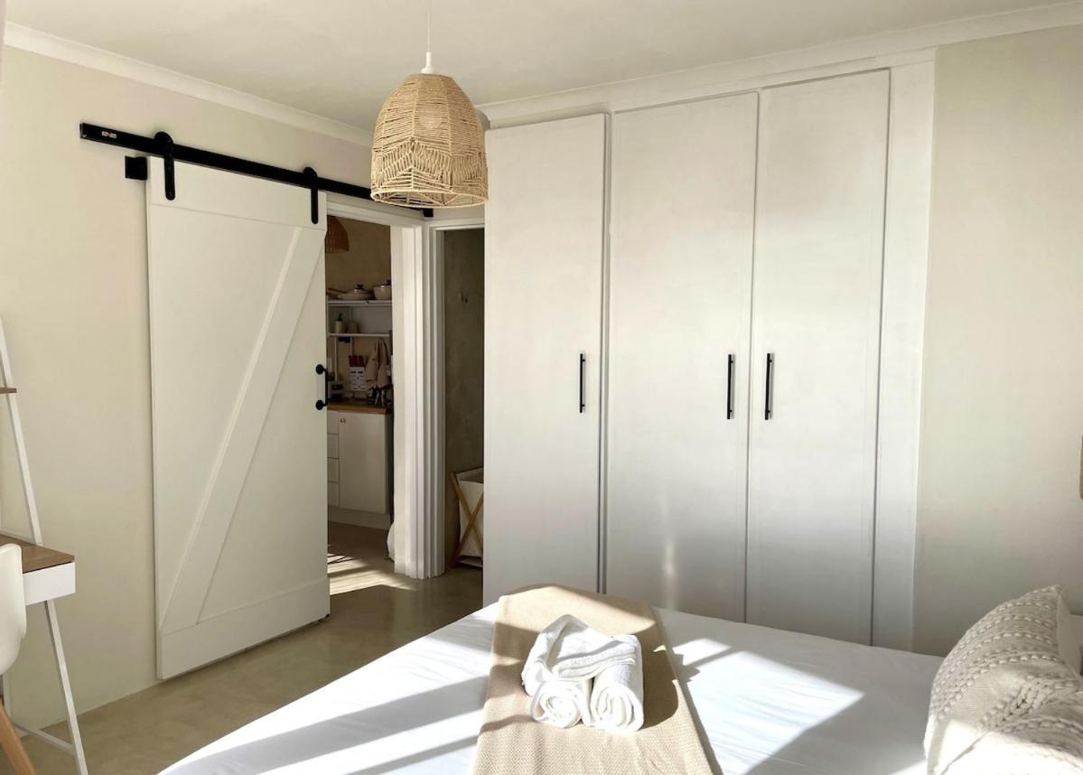 Apartment Ugly Duckling Blouberg Cape Town