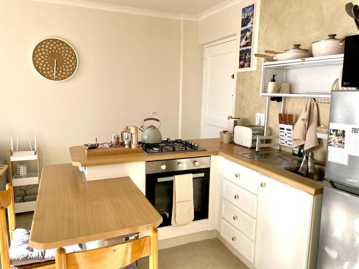 Ugly Duckling Blouberg Apartment *